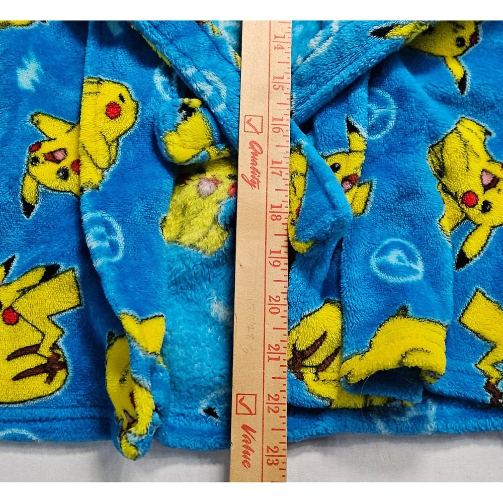 Pokemon Pikachu Boys Blue Plush Fleece Hooded Bathrobe Size XS‎ 4/5 5170